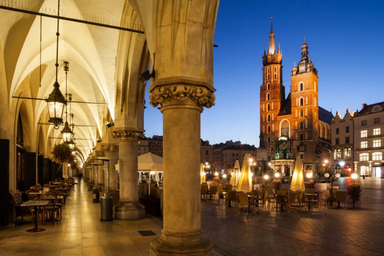 ciekawe-restauracje-w-krakowie-poznaj-miejsce-ktore-zachwyca